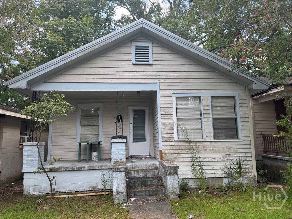 809 West 44th Street Savannah, GA 31405 - Photo 2 of 14