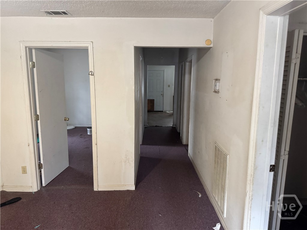 809 West 44th Street Savannah, GA 31405 - Photo 4 of 14
