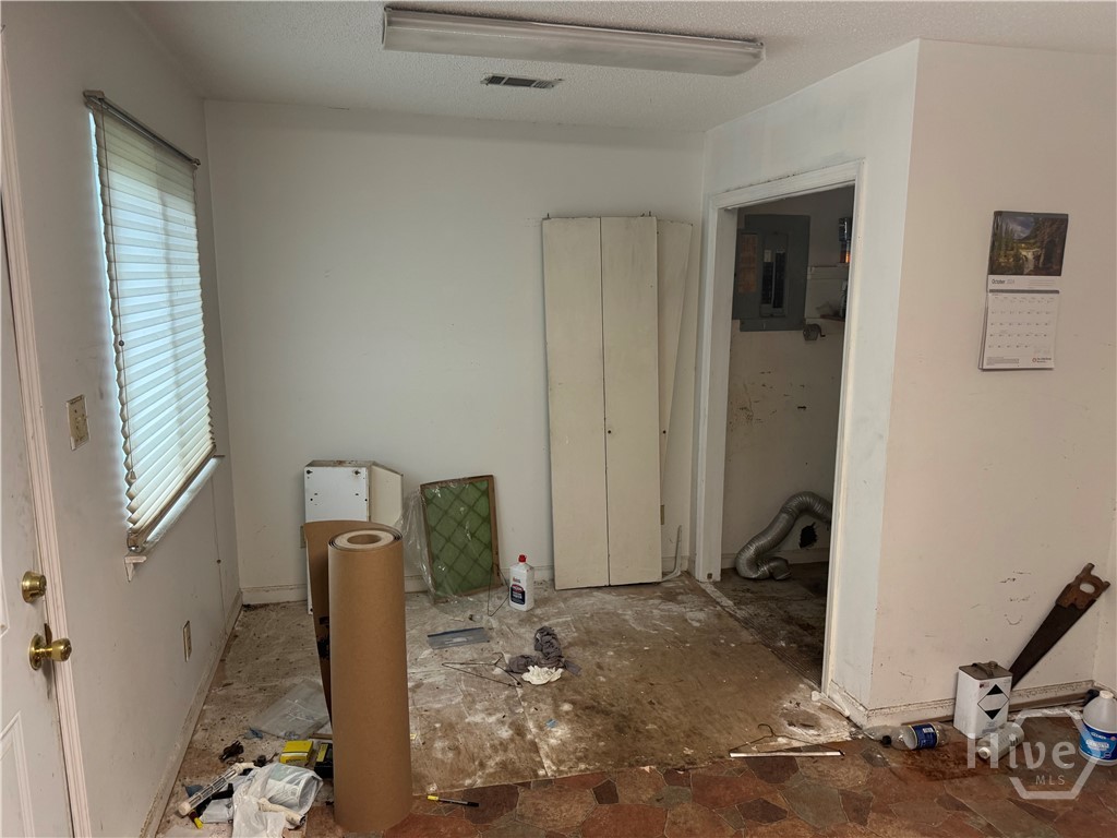 809 West 44th Street Savannah, GA 31405 - Photo 10 of 14