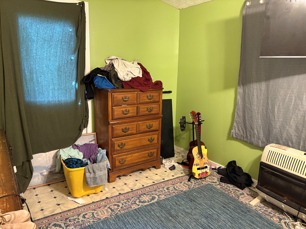 24 Doe Run Suches, GA 30572 - Photo 20 of 46 a living room with a couch and a table