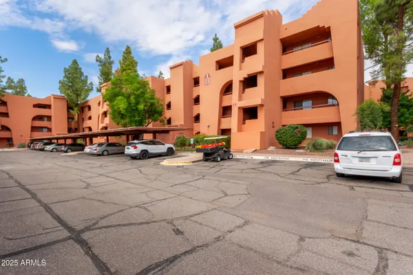 $219,000 | 12222 North Paradise Village Parkway West, Unit 429, Phoenix, AZ 85032