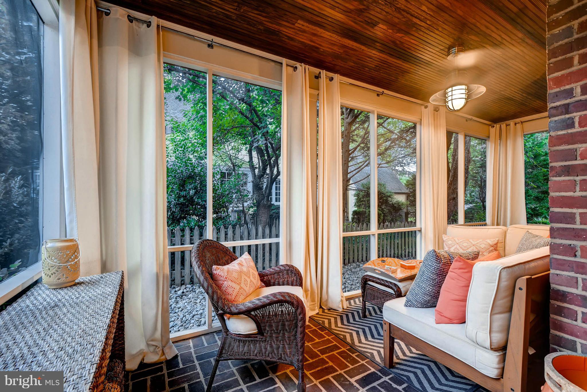 202 Upnor Road Baltimore, MD 21212 - Photo 13 of 30 Beautiful sunroom off of living room
