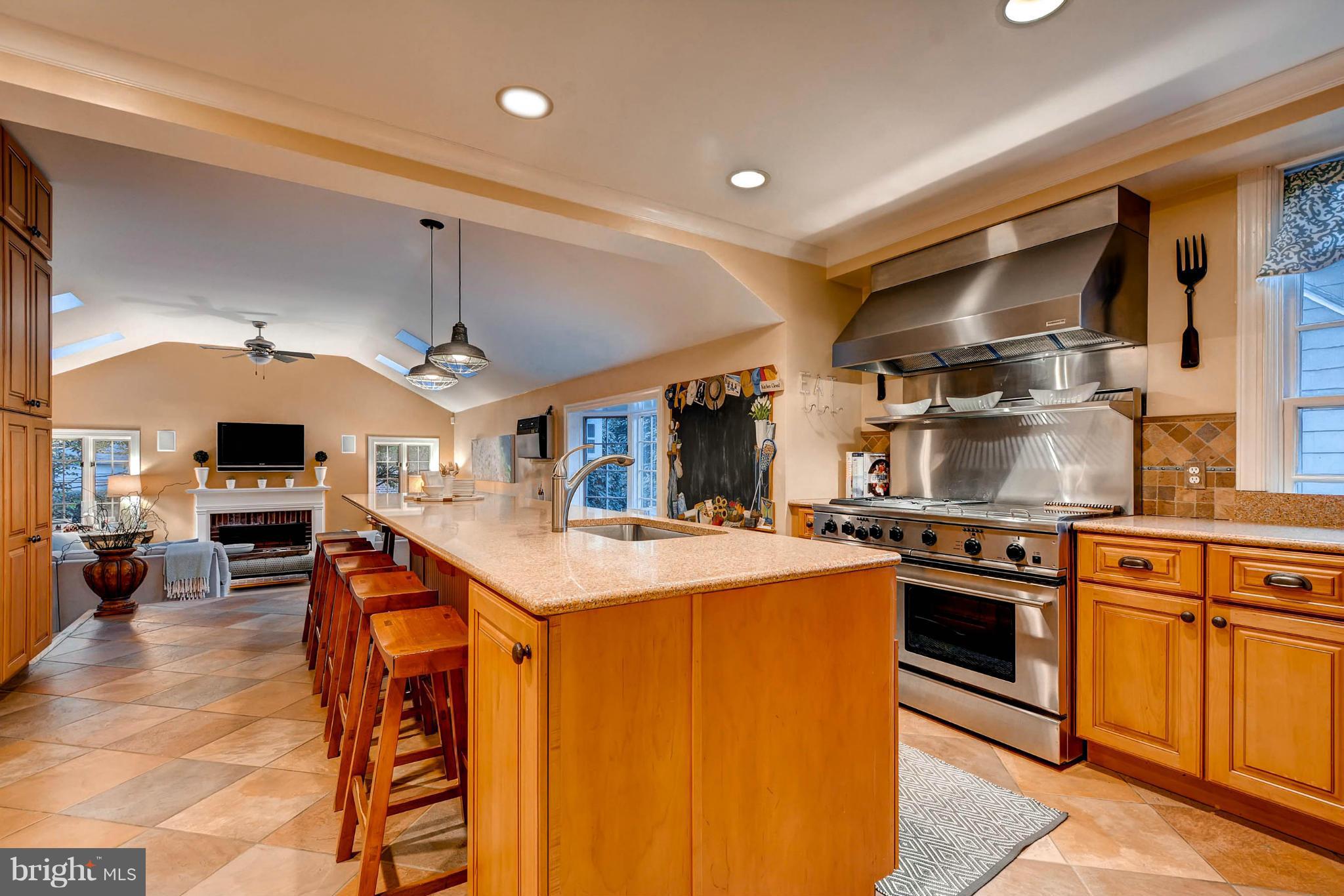 202 Upnor Road Baltimore, MD 21212 - Photo 7 of 30 Kitchen