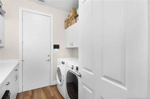 $950,000 | 4441 Southwest Long Bay Drive, Palm City, FL 34990