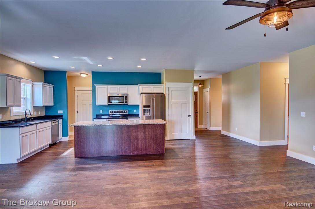 1218 Rutherford Street Lapeer, MI 48446 - Photo 3 of 22 _DSC0032And8more_fused.jpg