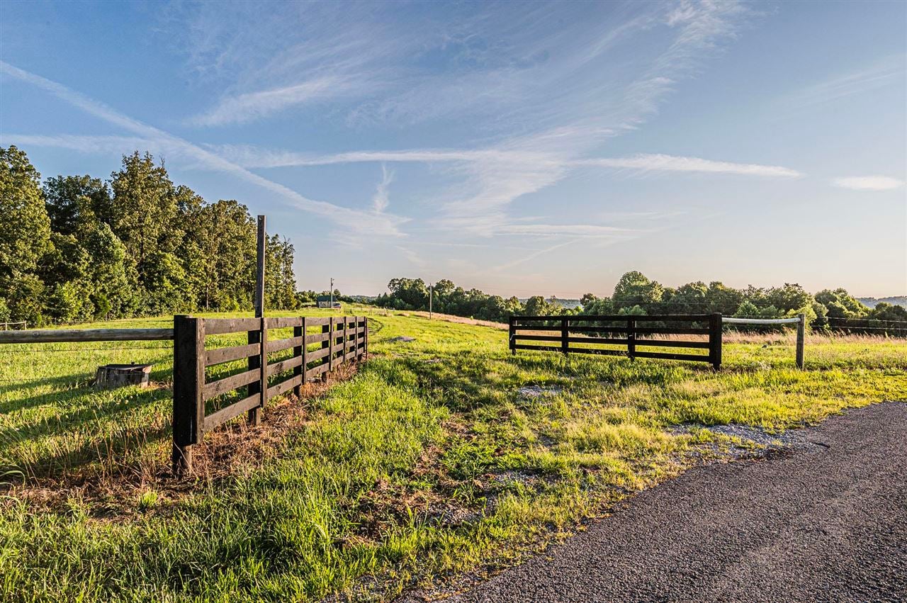 593 Karl Hunt Road Dunmor, KY 42339 - Photo 1 of 1 Gallery Image 1