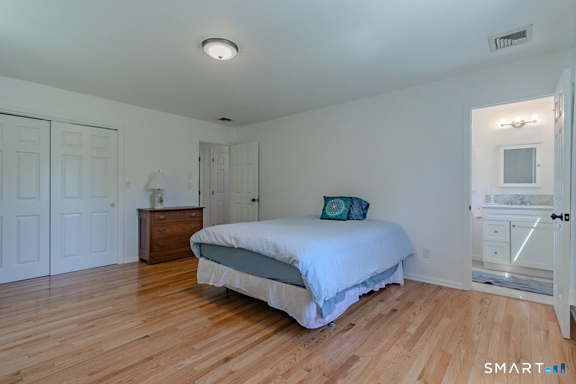 5 Thelbridge Street, Unit 5 Madison, CT 06443 - Photo 20 of 37