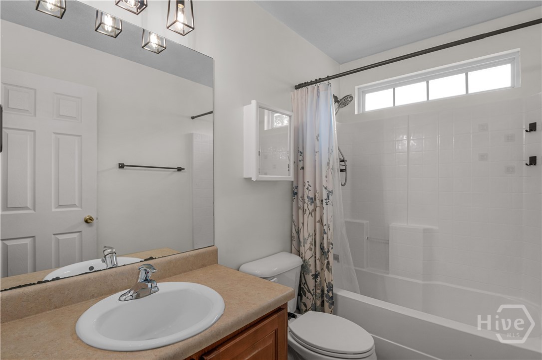 86 Yellow Jasmine Court Pooler, GA 31322 - Photo 16 of 23 Bathroom 2