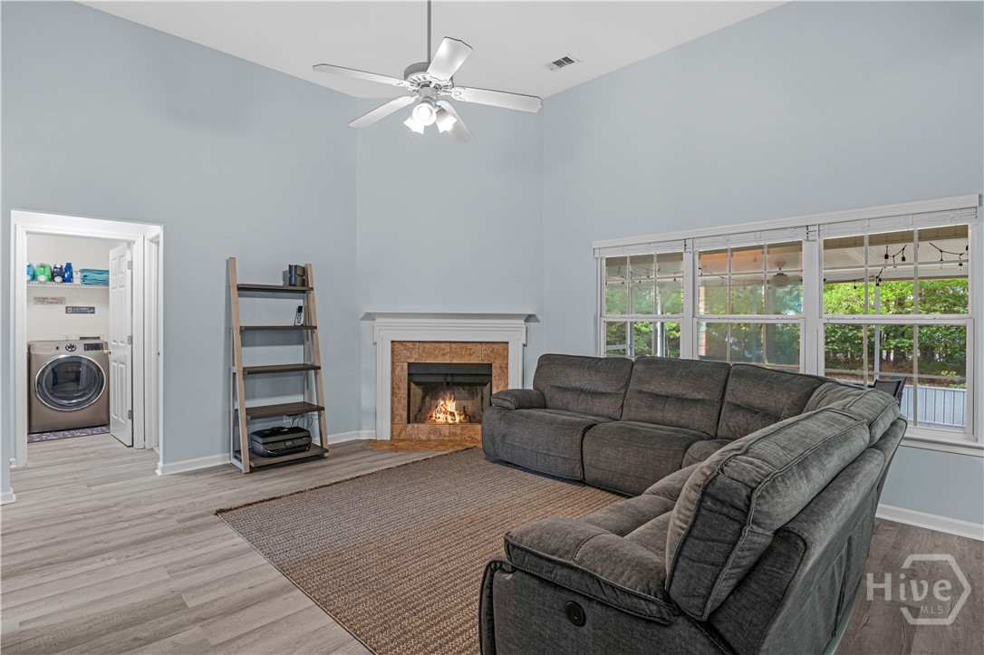 86 Yellow Jasmine Court Pooler, GA 31322 - Photo 3 of 23 Living Area