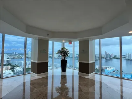 $715,000 | 18001 Collins Avenue, Unit 2605, Sunny Isles Beach, FL 33160