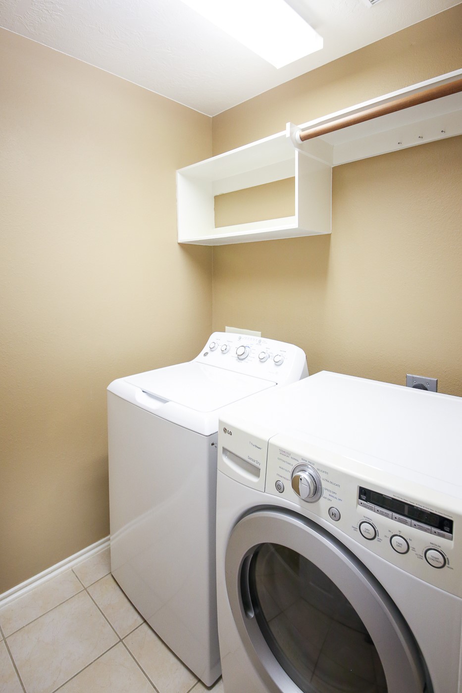 27 Summer Haze Circle Spring, TX 77382 - Photo 15 of 26 a utility room with dryer and washer