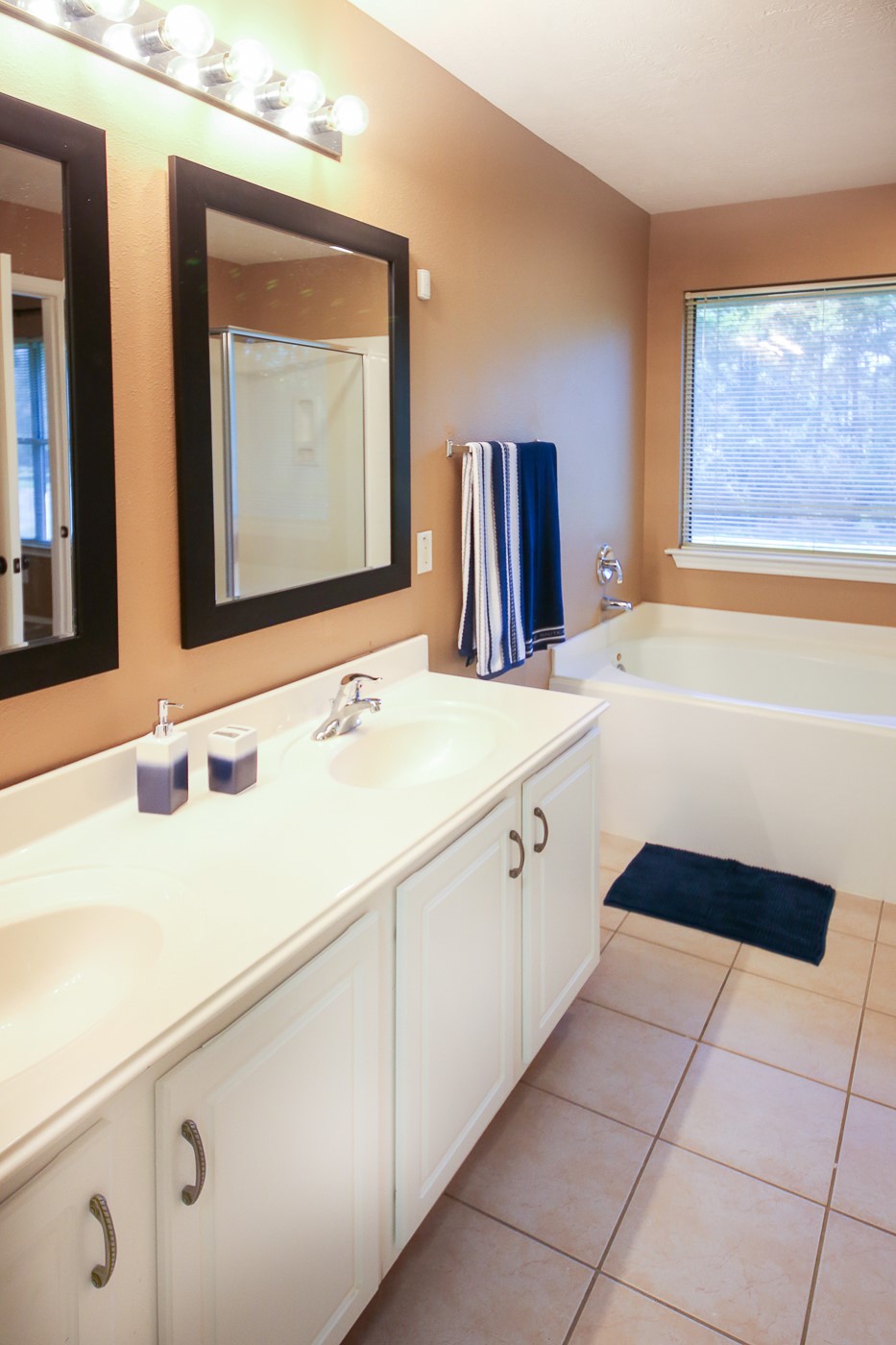 27 Summer Haze Circle Spring, TX 77382 - Photo 17 of 26 a bathroom with a sink and a mirror