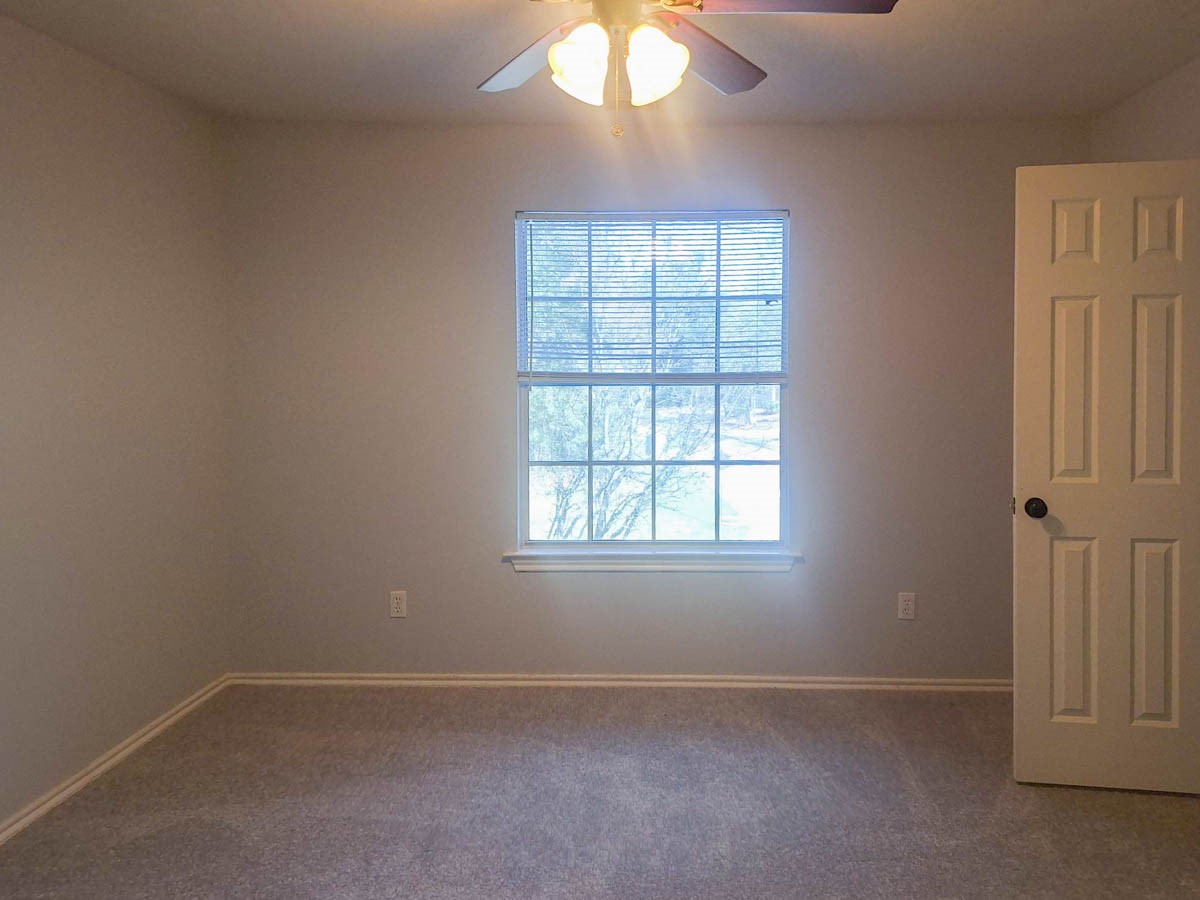 27 Summer Haze Circle Spring, TX 77382 - Photo 22 of 26 an empty room with a window