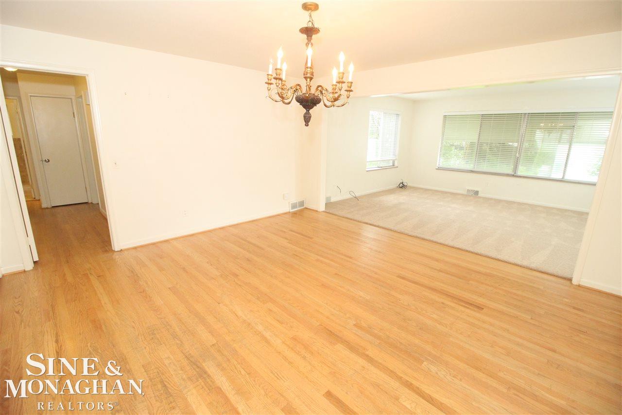 781 Harcourt Road Grosse Pointe, MI 48230 - Photo 15 of 36