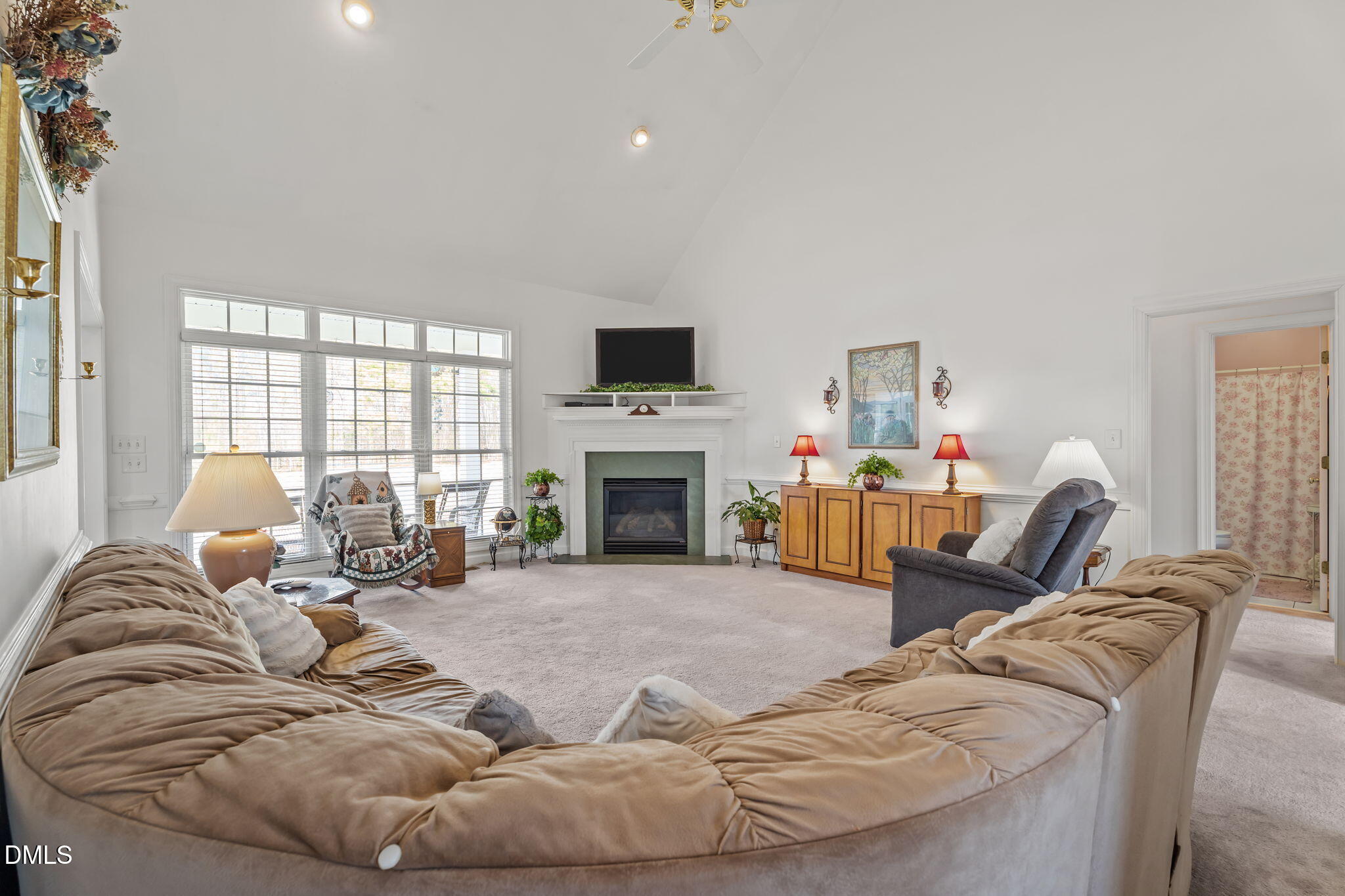 2185 Old US Highway 64 Spring Hope, NC 27882 - Photo 11 of 53 Living Room