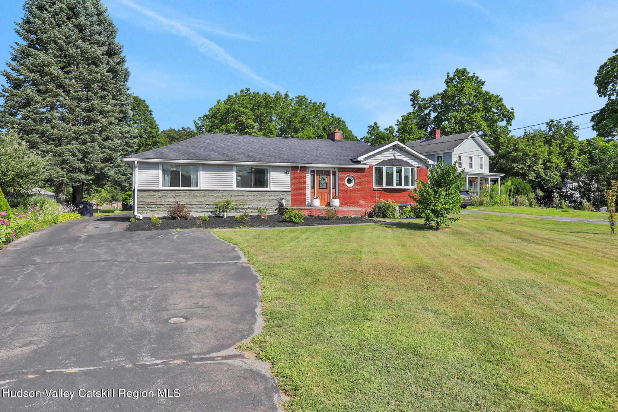 2294 Highway 32 Saugerties, NY 12477 - Photo 35 of 36 a front view of house with yard and green space