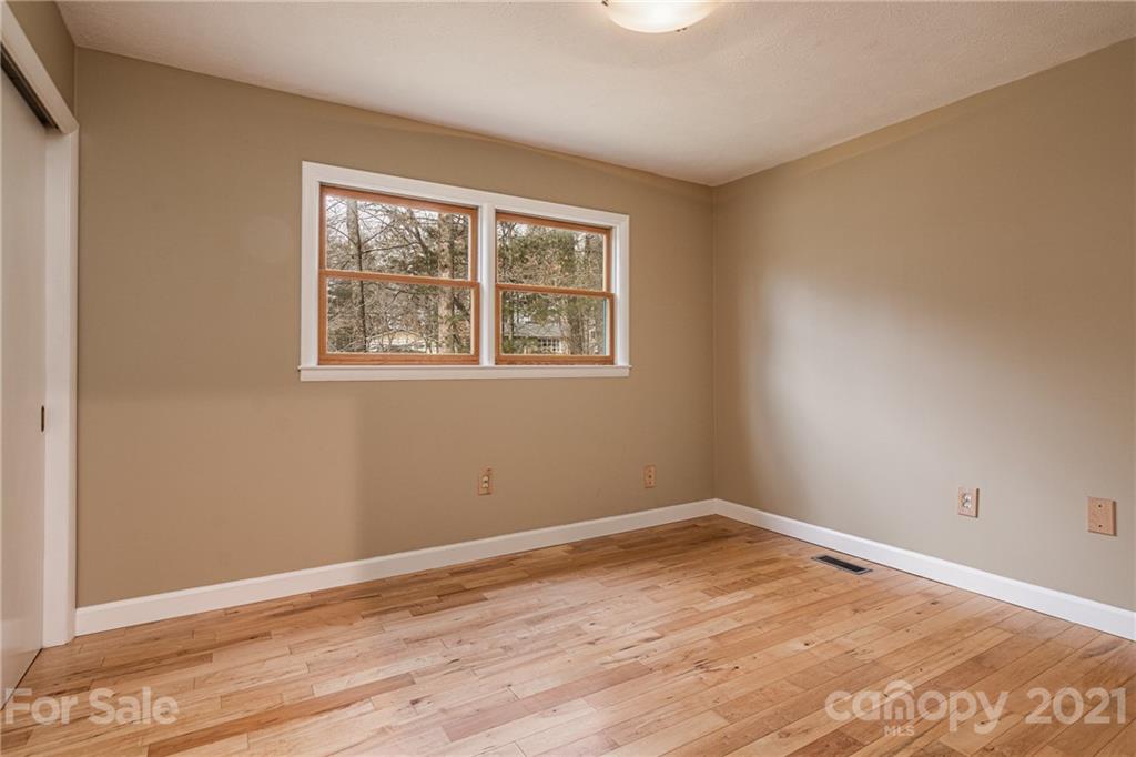 4 Wyoke Road Fletcher, NC 28732 - Photo 19 of 38 Gallery Image 19