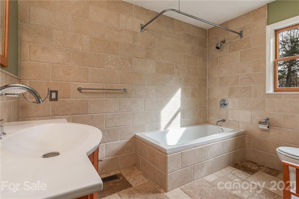 4 Wyoke Road Fletcher, NC 28732 - Photo 20 of 38 Gallery Image 20