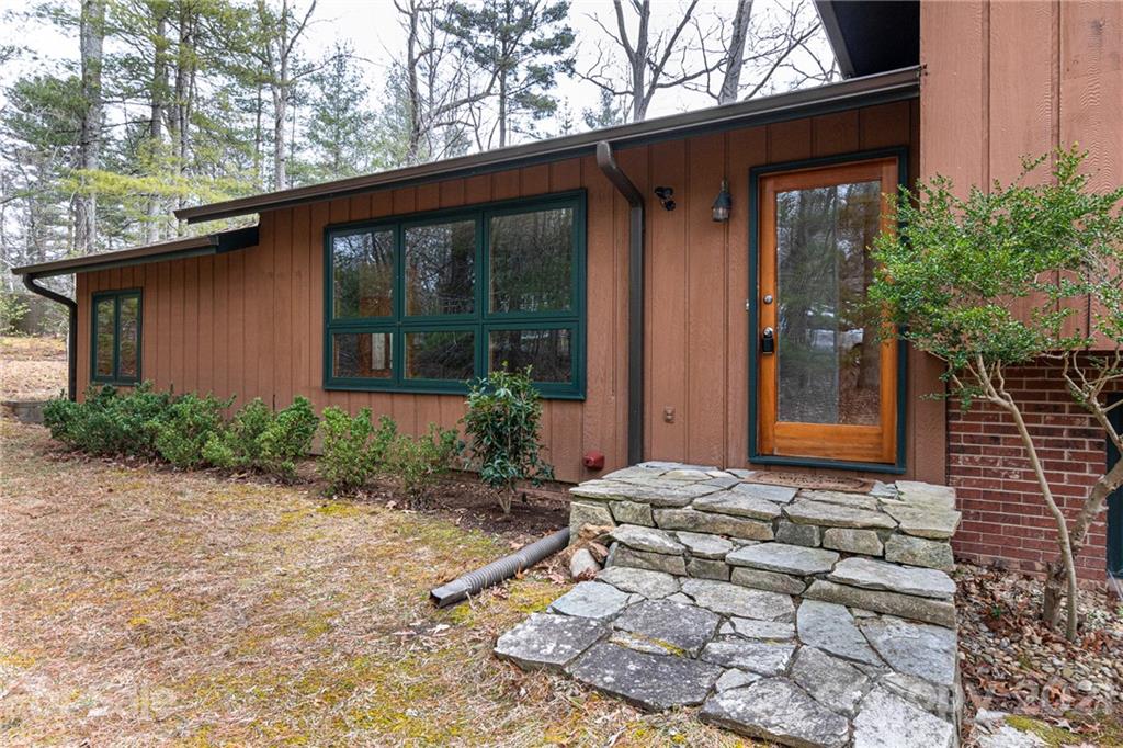 4 Wyoke Road Fletcher, NC 28732 - Photo 3 of 38 Gallery Image 3