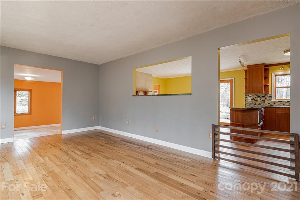 4 Wyoke Road Fletcher, NC 28732 - Photo 6 of 38 Gallery Image 6
