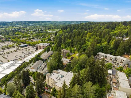 $899,000 | 8850 Redmond-Woodinville Road Northeast, Unit 301, Redmond, WA 98052
