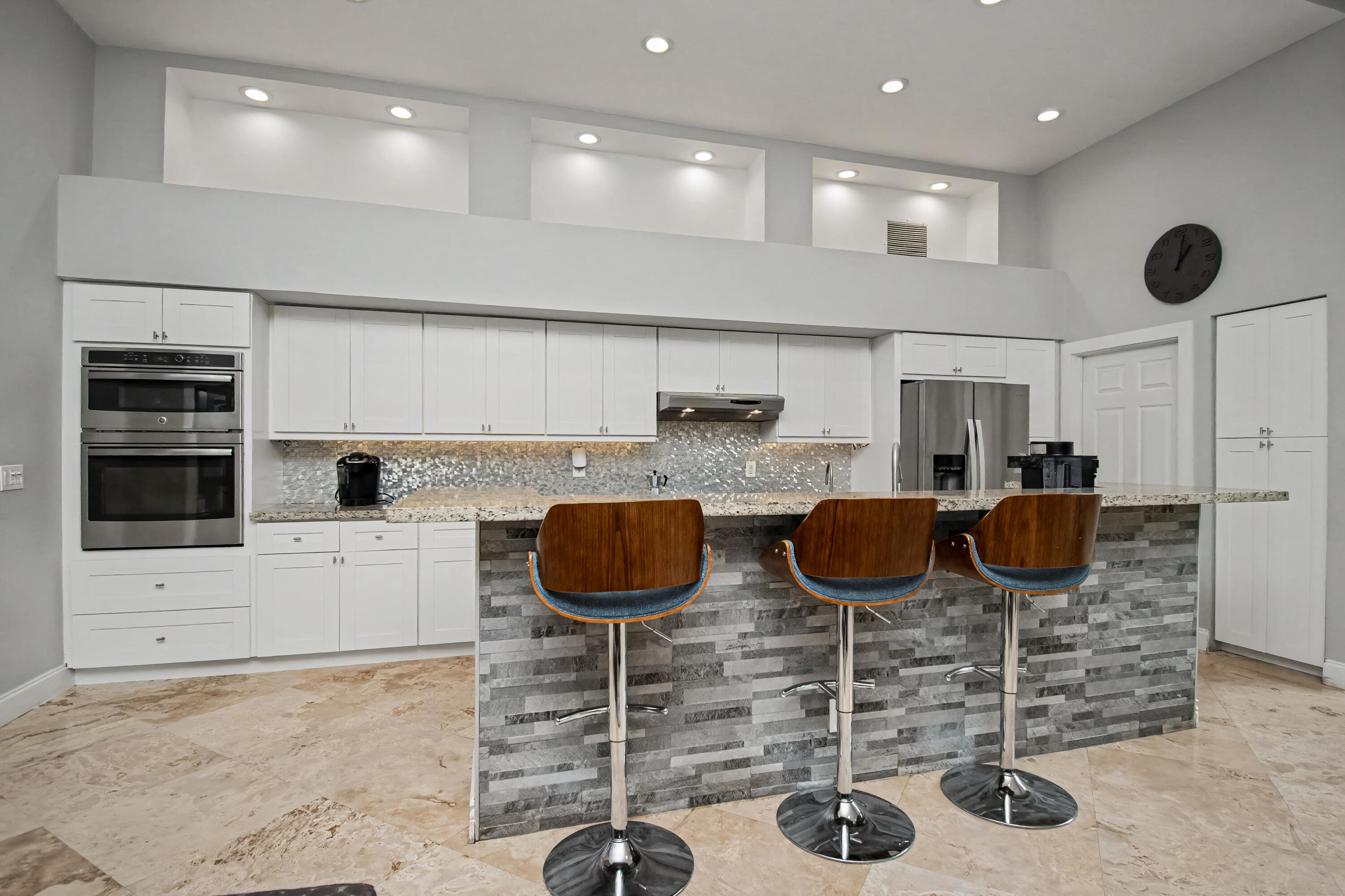 2653 Northwest 46th Street Boca Raton, FL 33434 - Photo 10 of 46 4368D0B3-F4A9-4E6C-9272-E6D38C4E241B