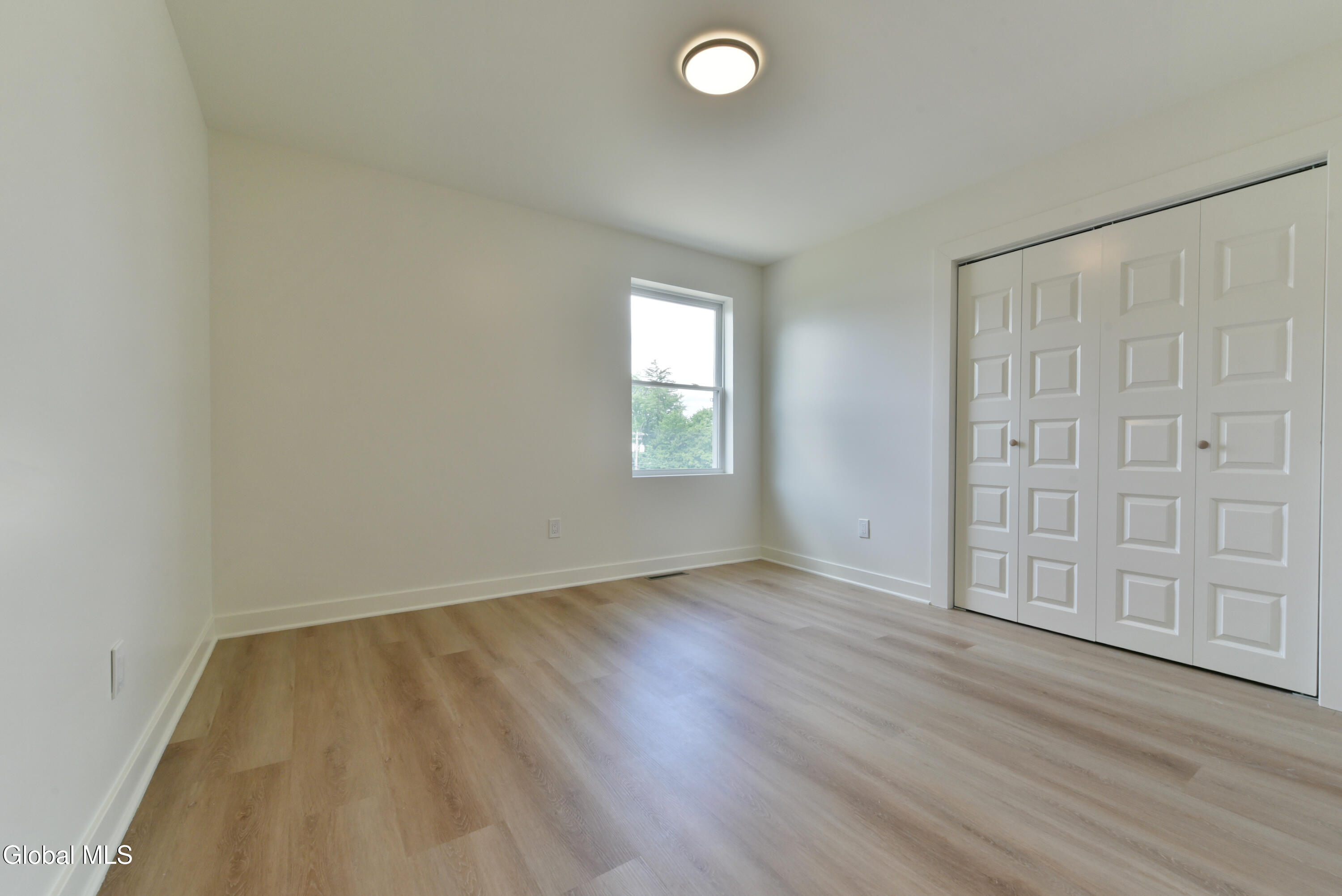 802 South Ravine Road Niskayuna, NY 12309 - Photo 46 of 60 43