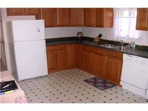 58 A Harvey Road, Unit 1 Londonderry, NH 03053 - Photo 4 of 7