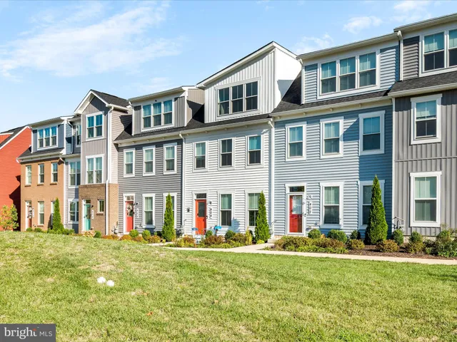 $2,550 | 404 Waverley Drive, Frederick, MD 21702