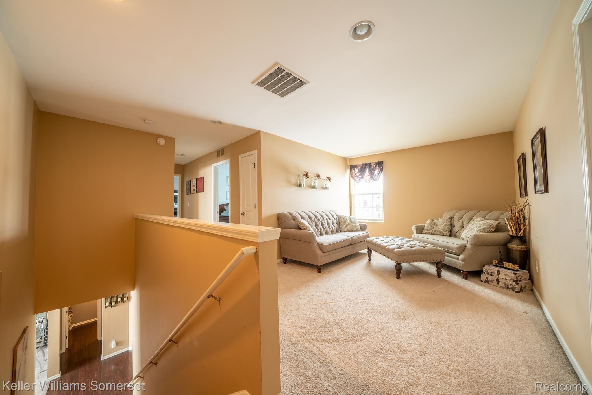49708 Gracechurch Road Macomb, MI 48044 - Photo 19 of 35 DSC06716-HDR.jpg