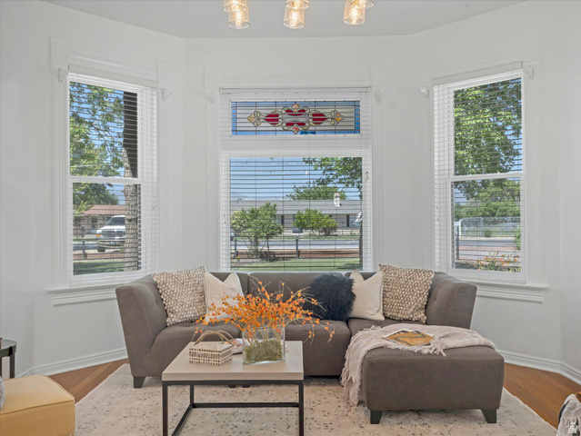 12825 South Fort Street Draper, UT 84020 - Photo 5 of 52 Sitting room