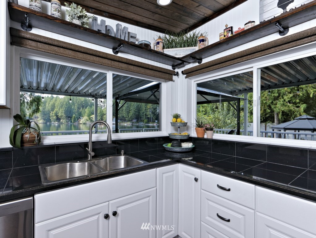 100 East Phillips Lake Loop Road Shelton, WA 98584 - Photo 8 of 24 Gallery Image 8