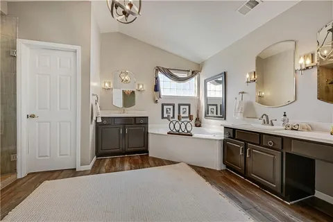 $660,000 | 14316 Windsor Drive, Leawood, KS 66224