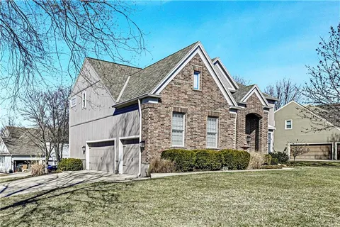 $660,000 | 14316 Windsor Drive, Leawood, KS 66224