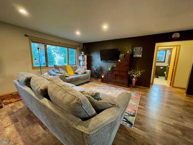 $319,900 | 214 9th Street Southeast, Glyndon, MN 56547