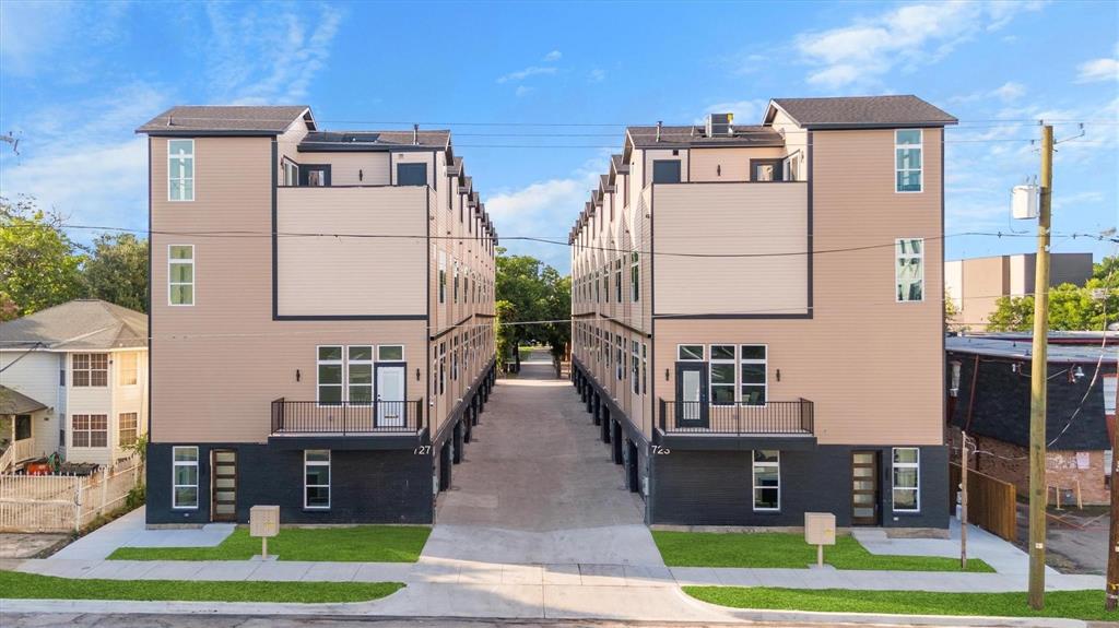 723 West 10th Street, Unit 101 Dallas, TX 75208 - Photo 1 of 36