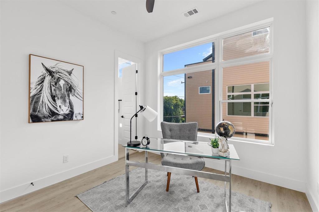 723 West 10th Street, Unit 101 Dallas, TX 75208 - Photo 24 of 36