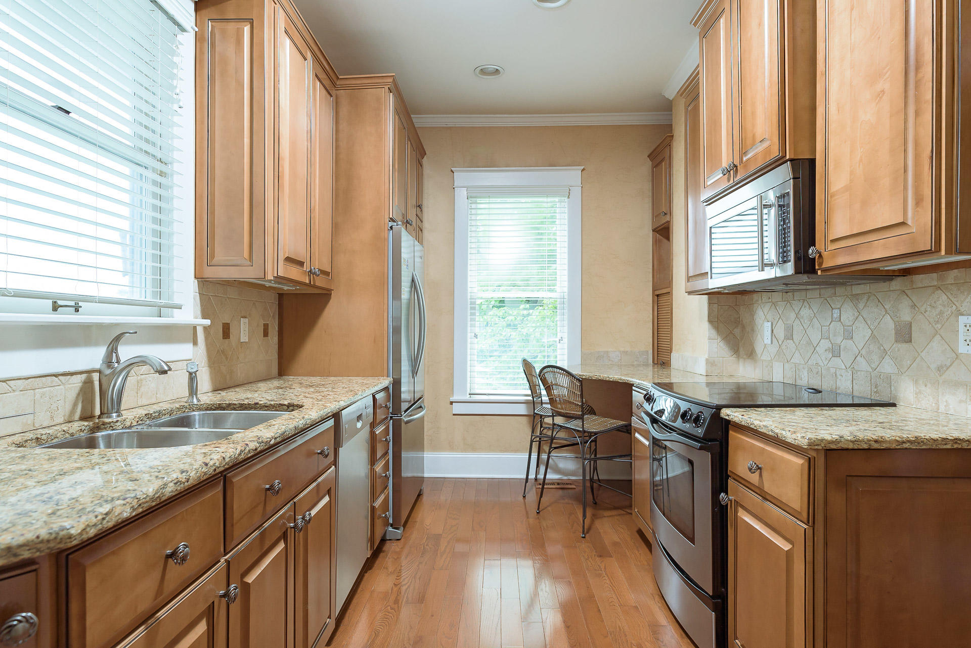 7 Ridgeside Road Chattanooga, TN 37411 - Photo 8 of 36 kitchen1
