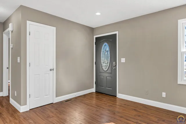 $235,000 | 1606 Southeast 37th Street, Topeka, KS 66605