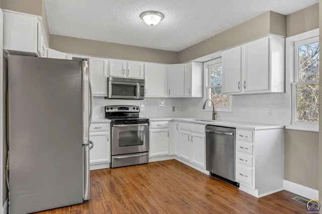 $235,000 | 1606 Southeast 37th Street, Topeka, KS 66605