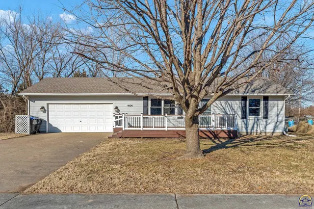 $235,000 | 1606 Southeast 37th Street, Topeka, KS 66605