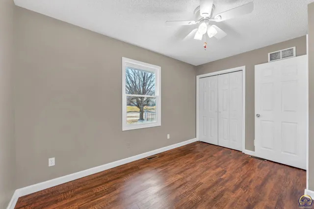 $235,000 | 1606 Southeast 37th Street, Topeka, KS 66605