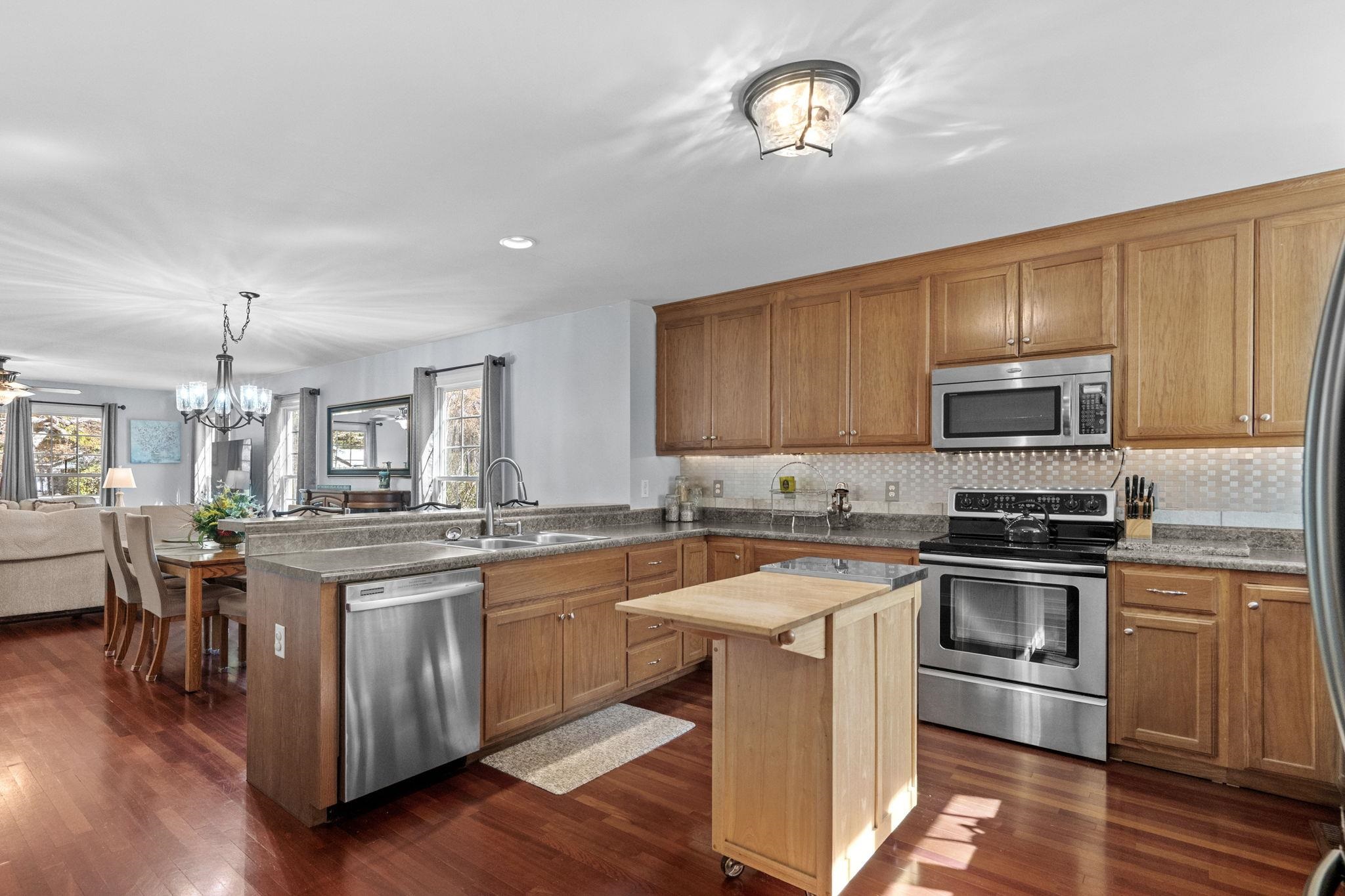 5113 Pee Dee Lane Murrells Inlet, SC 29576 - Photo 16 of 42 Gallery Image 16
