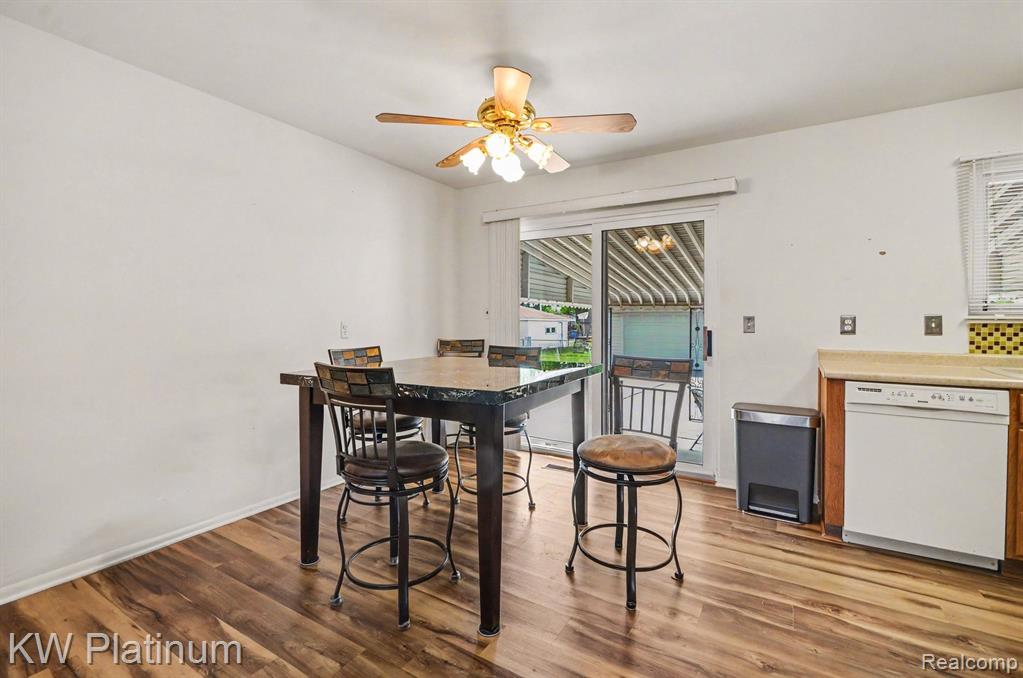 13646 Edwin Court Warren, MI 48088 - Photo 10 of 23