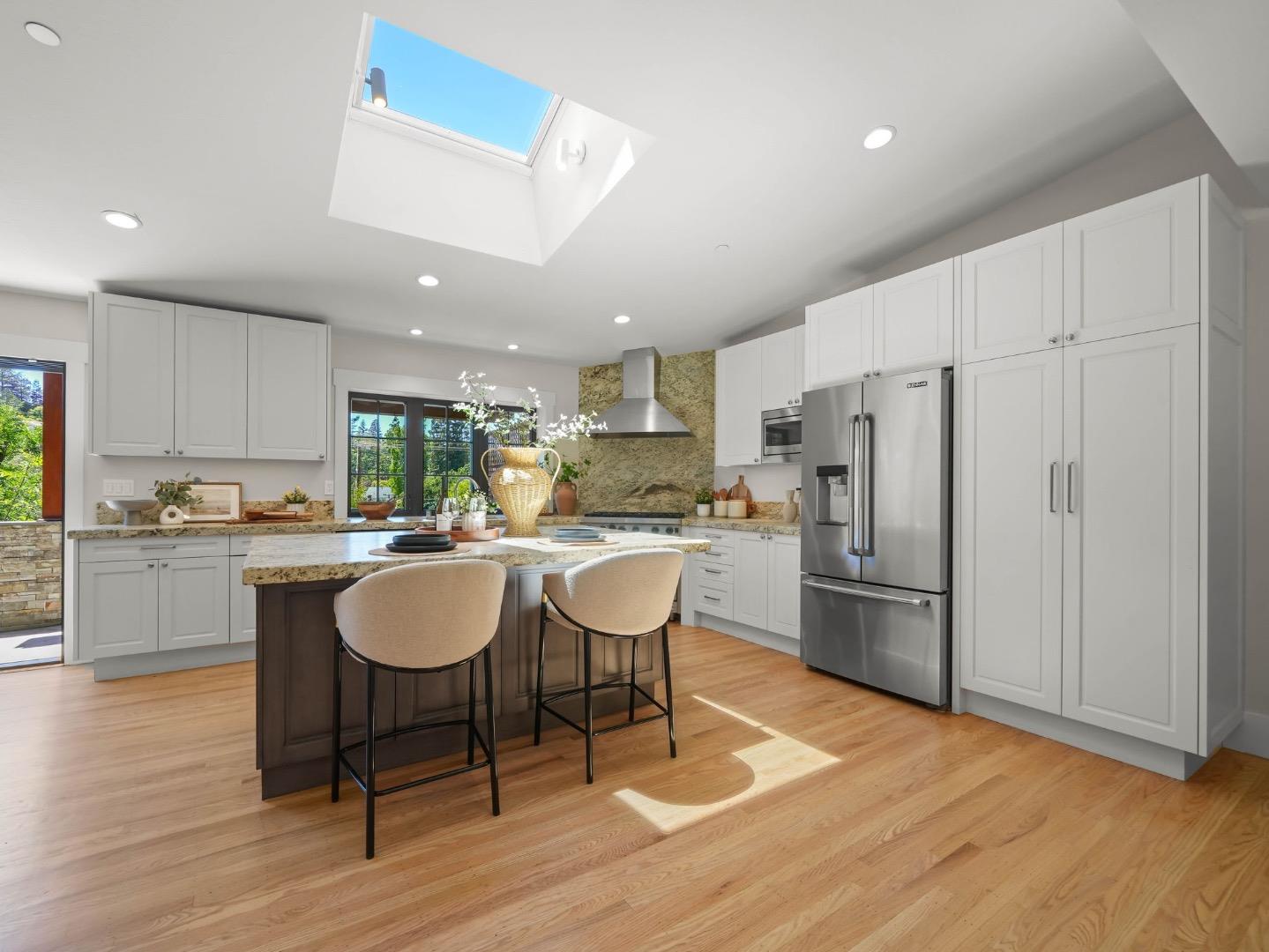 405 Glendale Road San Mateo, CA 94402 - Photo 15 of 81