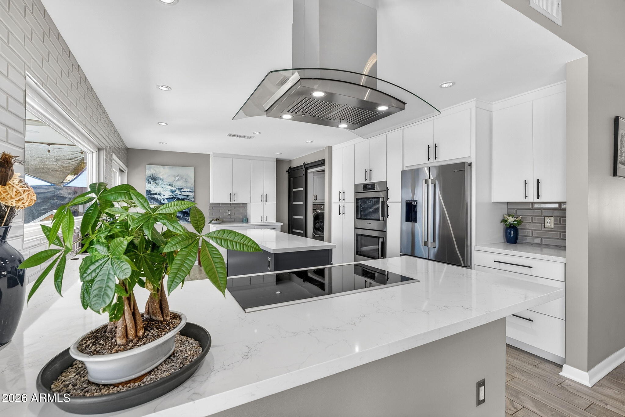 2249 East Mercer Lane Phoenix, AZ 85028 - Photo 10 of 82 16-web-or-mls-043E Mercer Ln