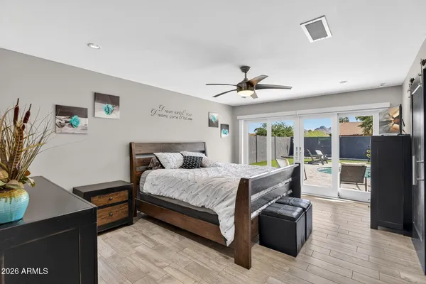 $949,000 | 2249 East Mercer Lane, Phoenix, AZ 85028