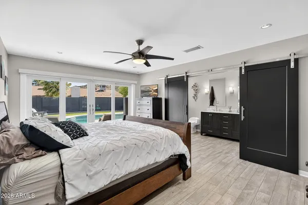 $949,000 | 2249 East Mercer Lane, Phoenix, AZ 85028