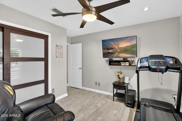 $949,000 | 2249 East Mercer Lane, Phoenix, AZ 85028