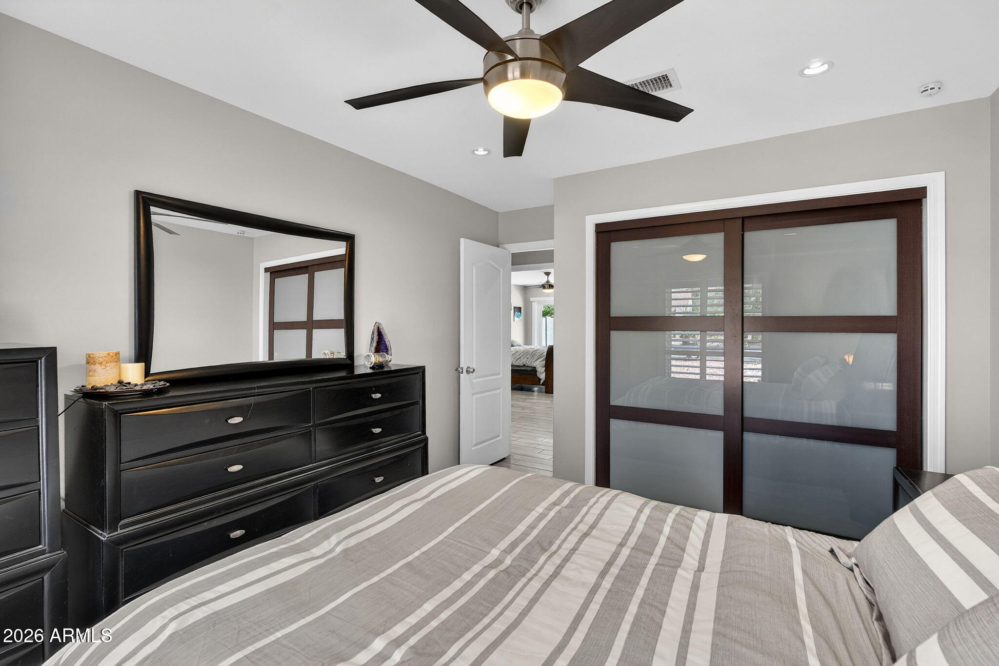 2249 East Mercer Lane Phoenix, AZ 85028 - Photo 32 of 82 38-web-or-mls-052E Mercer Ln